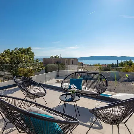 Petra * Kastela